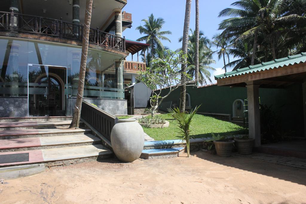 Warahena Beach Hotel Bentota Exterior foto