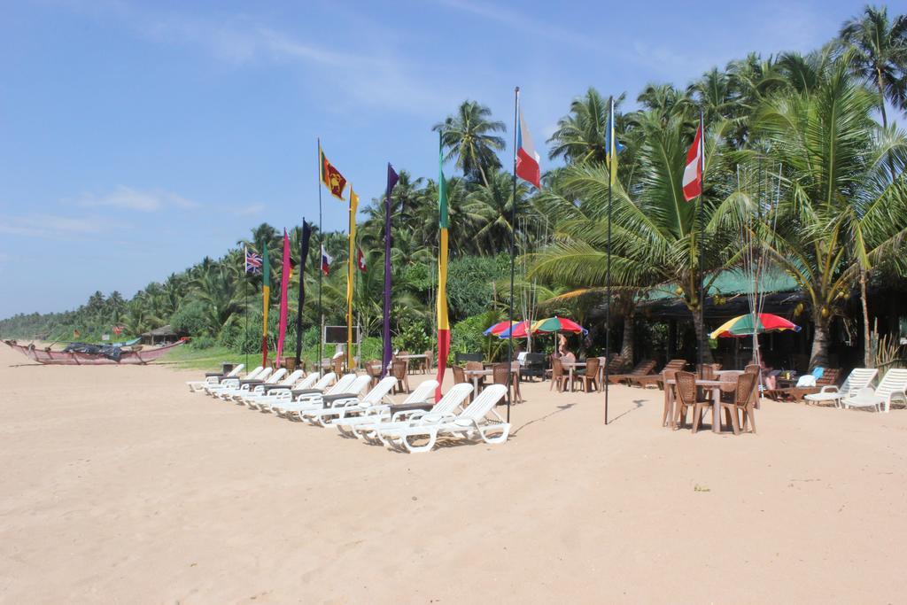 Warahena Beach Hotel Bentota Exterior foto
